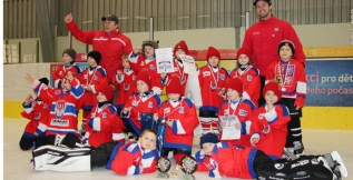 Pohár z Budvar arény si odvezli linečtí benjamínci. Byli však o rok starší než ostatní hráči 