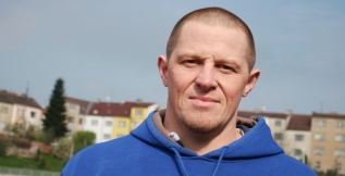 Najdu si práci a začnu žít normální život. Mám co splácet rodině, říká písecký David Všetečka