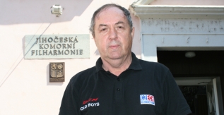 Kanonýr Milan Nový připravuje v jihočeské metropoli benefiční koncert Davida Symeho