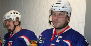 První útok David Servisu se vyřádil proti Písku. Centr Rudolf Suchánek dal čtyři góly