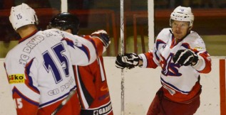 Písek zvládl winter classic v Hluboké a stal se jihočeským lídrem. D. Servis rozstřílel Strakonice