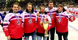 Bronzové medaile z veteránské akce v Minsku putovaly díky pěti hráčům pod Černou věž 