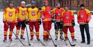 Týmu Radomyšle pomohl trénink na přírodním ledě. Diváci v Telči prožili střelecký svátek 