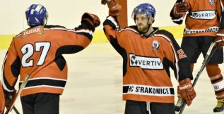 V Pelhřimově se hrál skoro sváteční hokej. Domácí béčko podlehlo Strakonicím 2:4