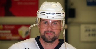 Dopřejeme našim dětem, aby viděly tátu v dresu hrát mistrovský zápas, říká František Mrázek