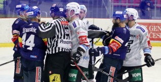 Body z Budvar arény odvezl tým Karlových Varů. Kapitán Vondráček zařídil kuriozitu