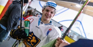 Českobudějovičtí studenti v pražském Edenu ukončili vládu Engineers a vystřídali je na čele 