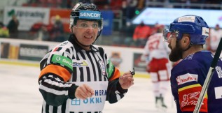 Počtvrté se neradoval mistr, ale v prodloužení vystřelil dva body budějovický tým