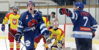 Do semifinále Krajské ligy vstoupily lépe domácí týmy – Soběslav a budějovický Samson