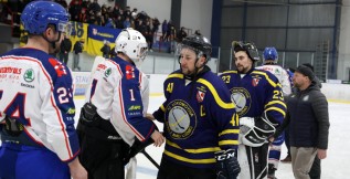 Lokomotiva Veselí postoupila přes Soběslav, hlubočtí Rytíři zastavili hradecké Střelce