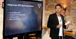 Hráčský kádr Black Dogs prošel značnou obměnou. Jak si tým povede v Univerzitní lize?  