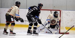 Studenty z Hradce skolil dvěma góly Filip Petrásek. Čisté konto vychytal Marek Dvořák