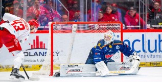 Třinečtí Oceláři nechali hráče Motoru nadechnout jen v závěru první třetiny