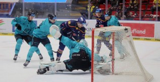 Nevrátila se lehkost, ale díky poctivé dřině proti Varům brali Jihočeši tři extraligové body