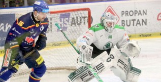 Nájezdy proti Boleslavi šel odchytat Westerholm. První pustil, potom zavřel bránu